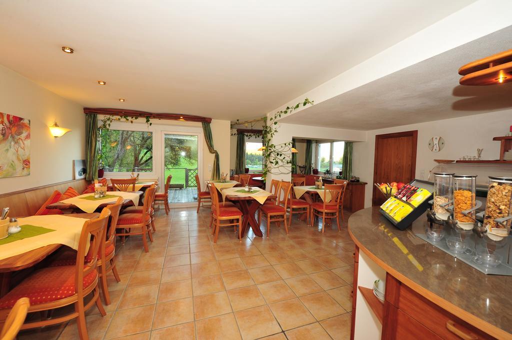Bed & Breakfast Landhaus Strasser Soll Exterior photo