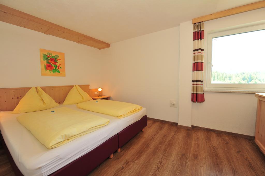 Bed & Breakfast Landhaus Strasser Soll Exterior photo