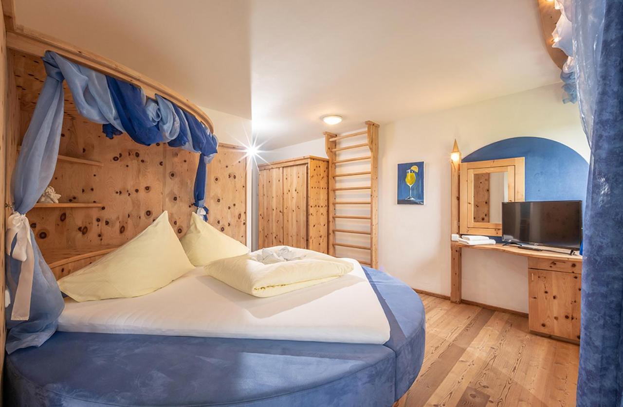 Bed & Breakfast Landhaus Strasser Soll Exterior photo